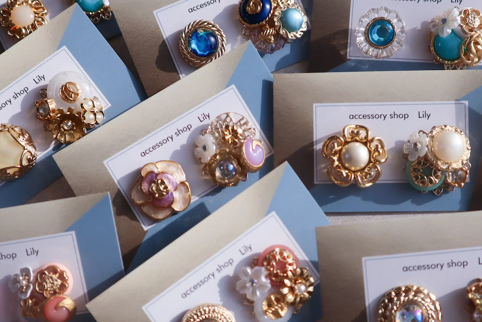 アクセサリー販売